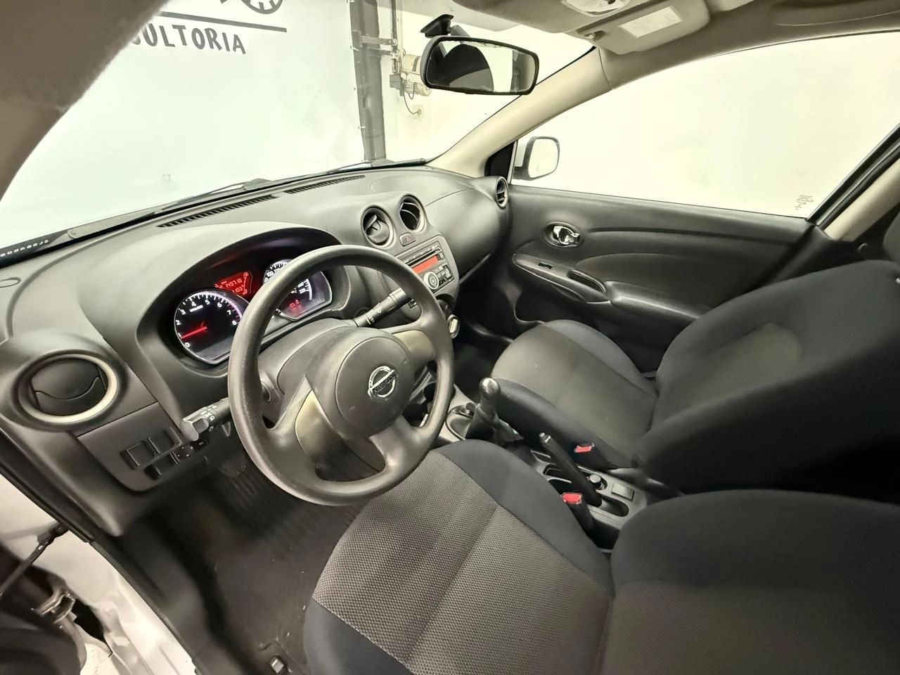 NISSAN VERSA
