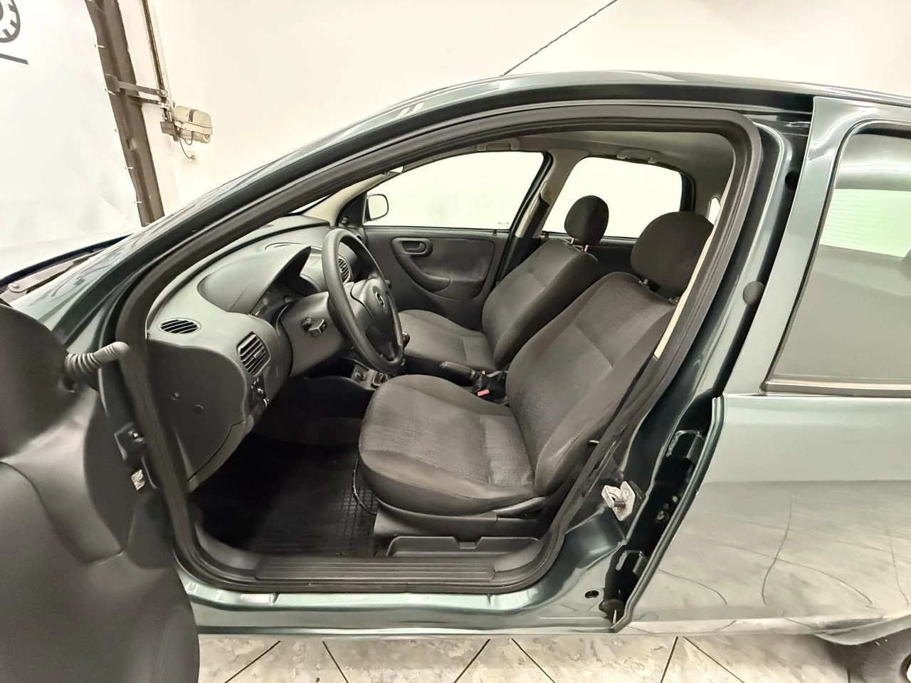 CHEVROLET CORSA