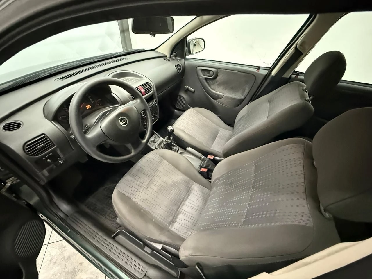 CHEVROLET CORSA