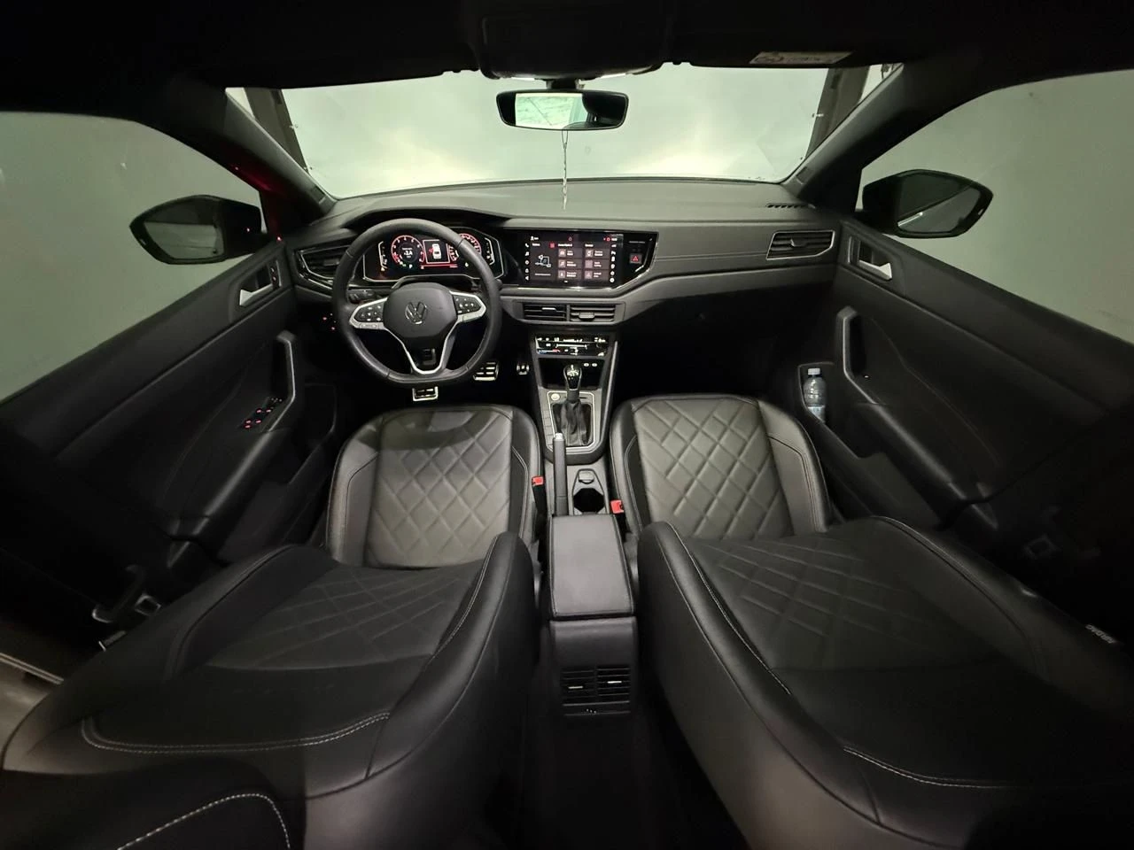 VOLKSWAGEN VIRTUS