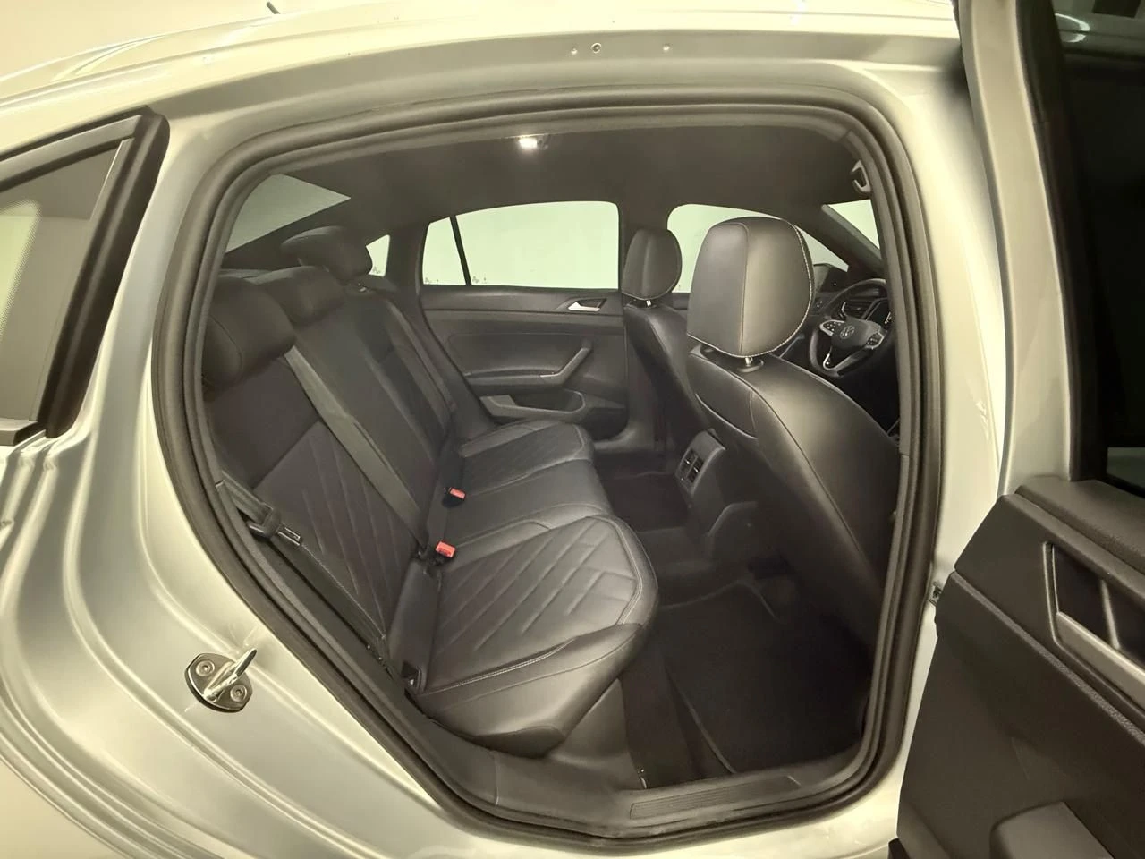 VOLKSWAGEN VIRTUS