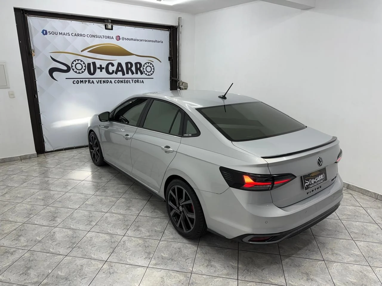 VOLKSWAGEN VIRTUS