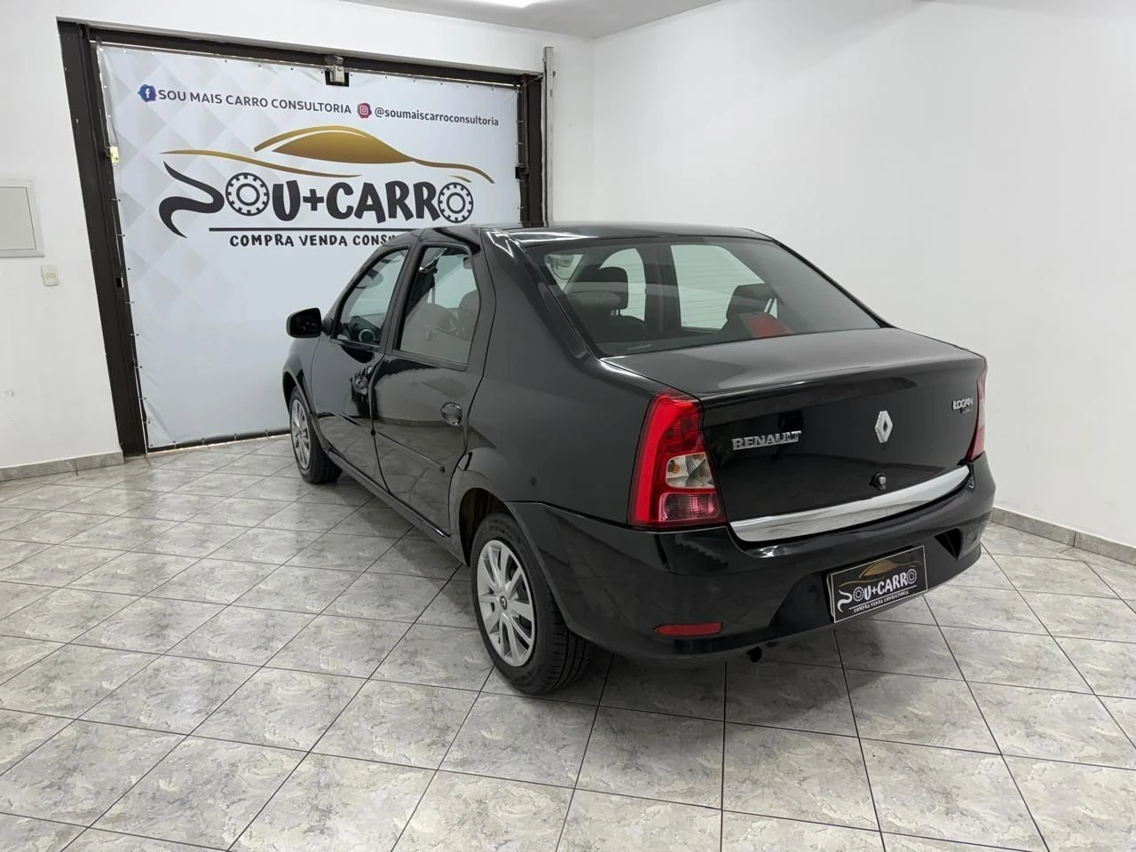 RENAULT LOGAN