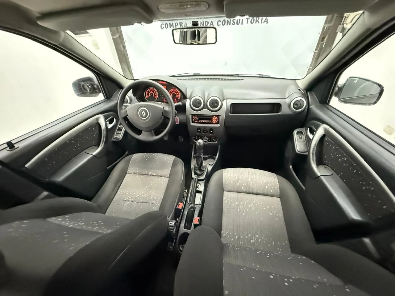 RENAULT LOGAN