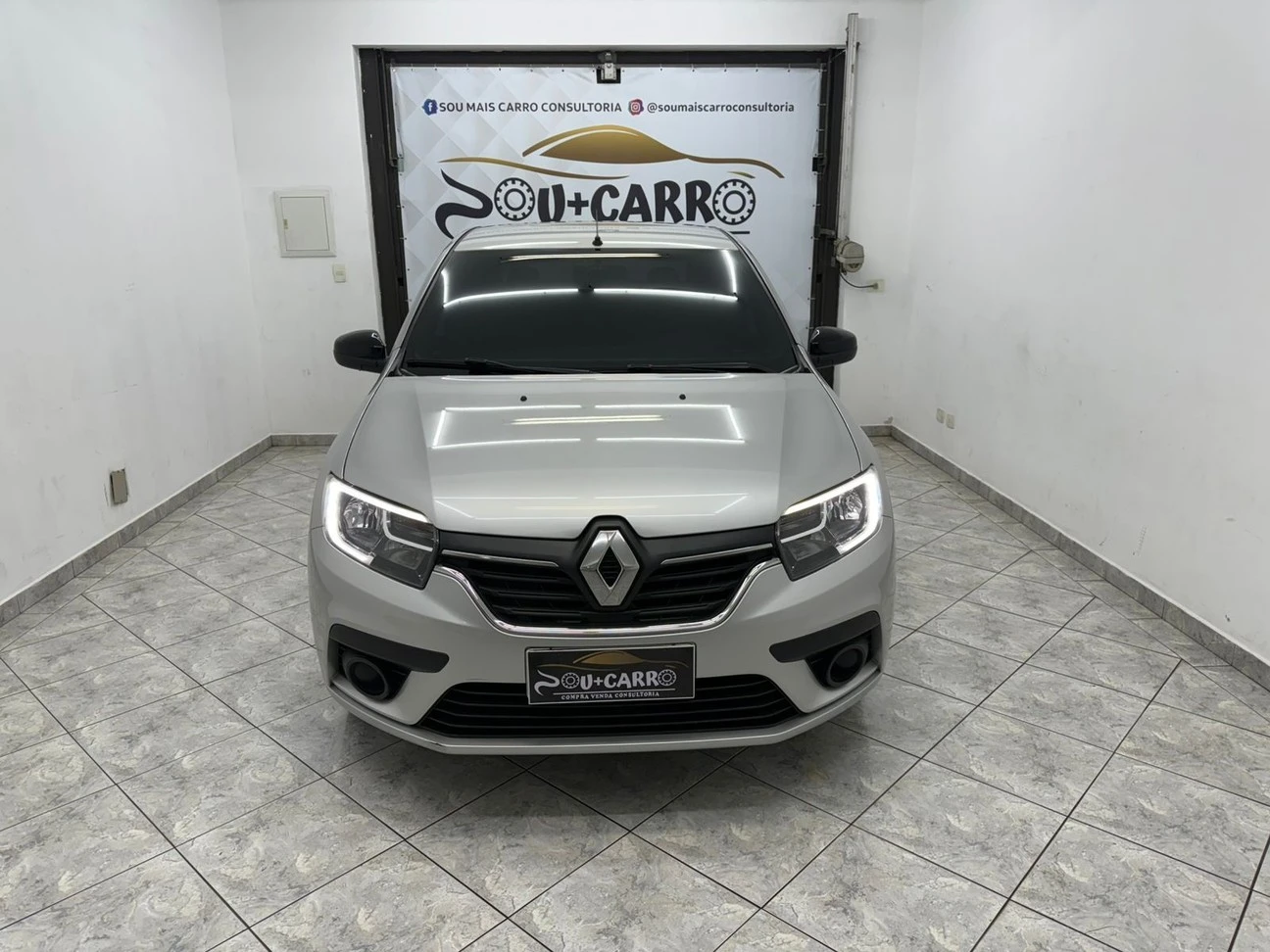 RENAULT LOGAN