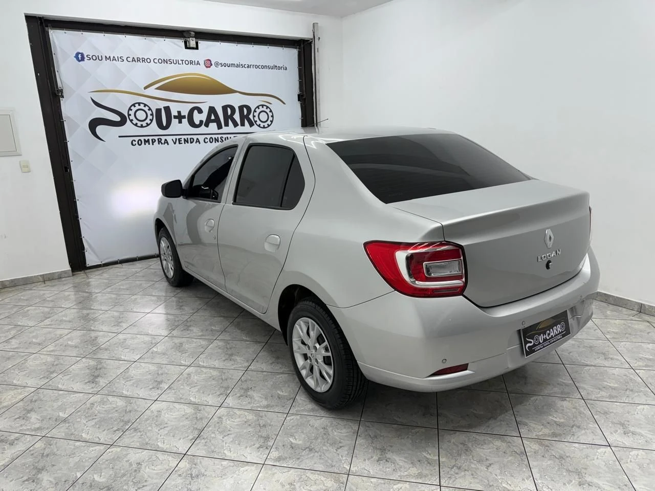 RENAULT LOGAN
