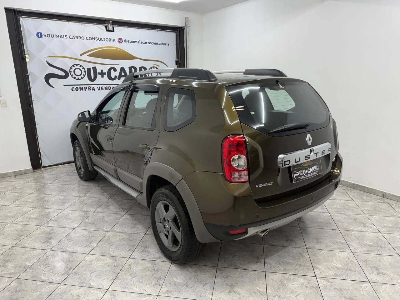RENAULT DUSTER