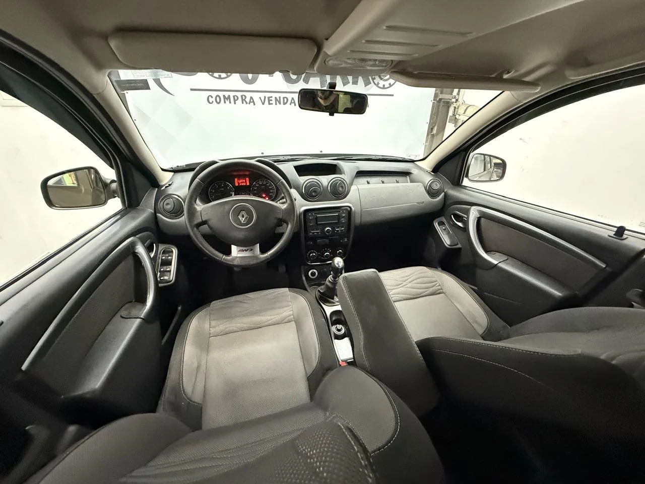 RENAULT DUSTER