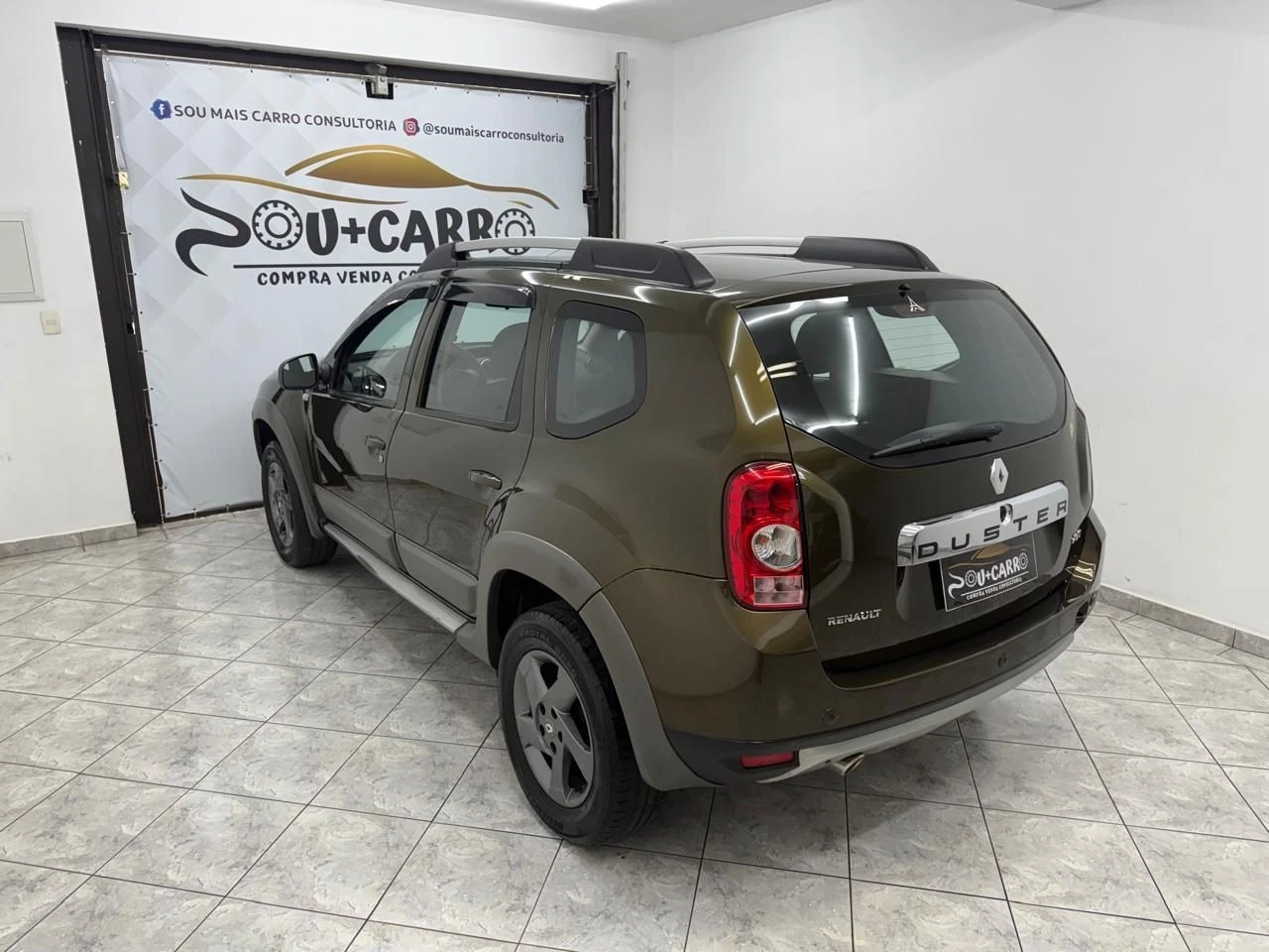 RENAULT DUSTER