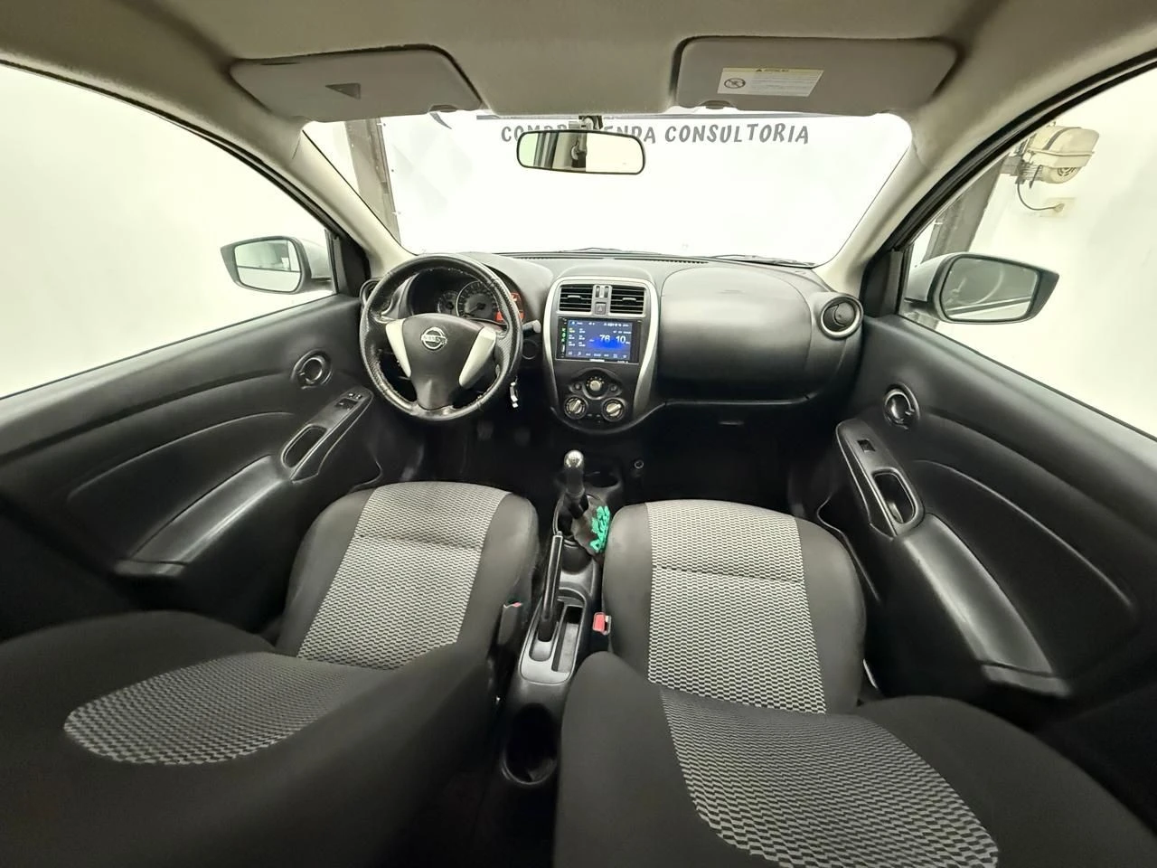 NISSAN VERSA