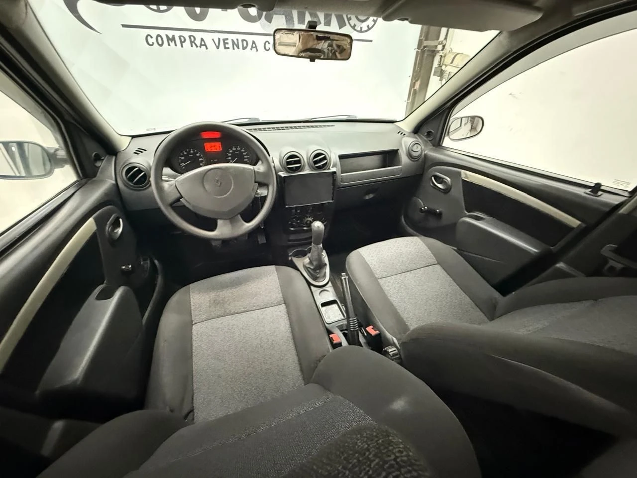 RENAULT LOGAN