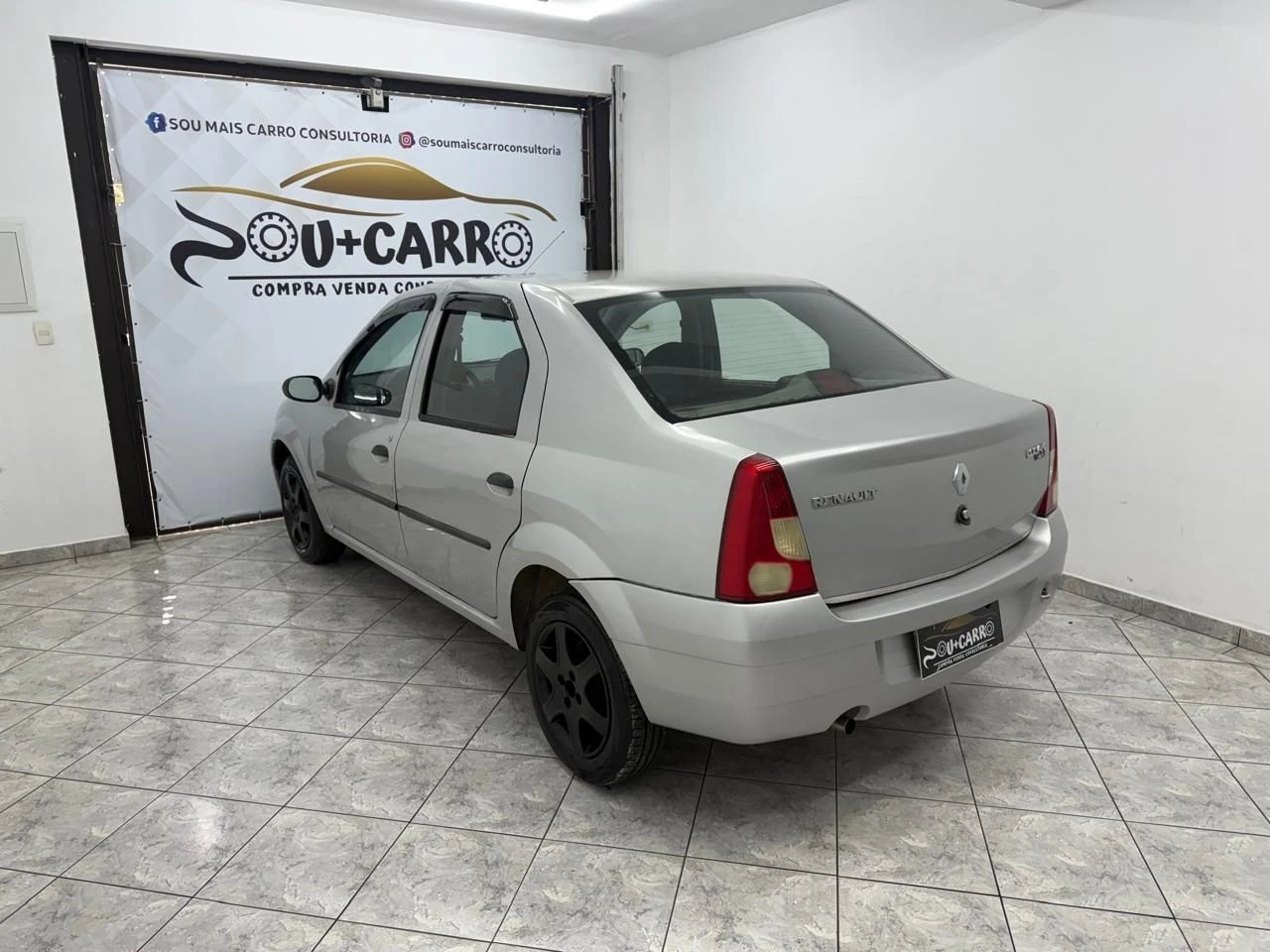 RENAULT LOGAN