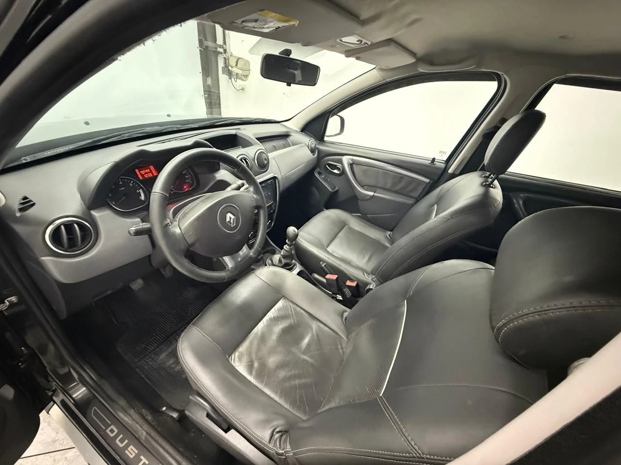 RENAULT DUSTER
