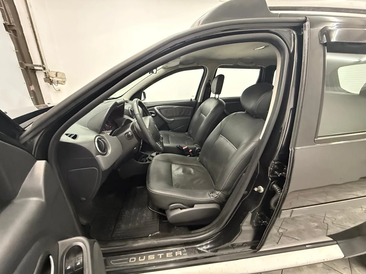 RENAULT DUSTER