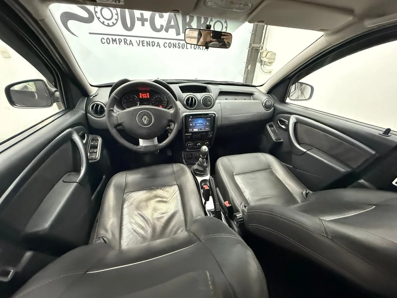 RENAULT DUSTER