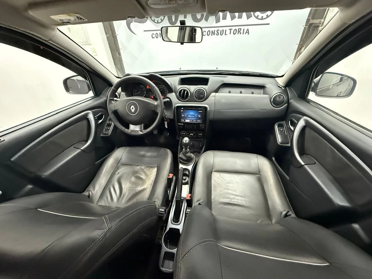RENAULT DUSTER