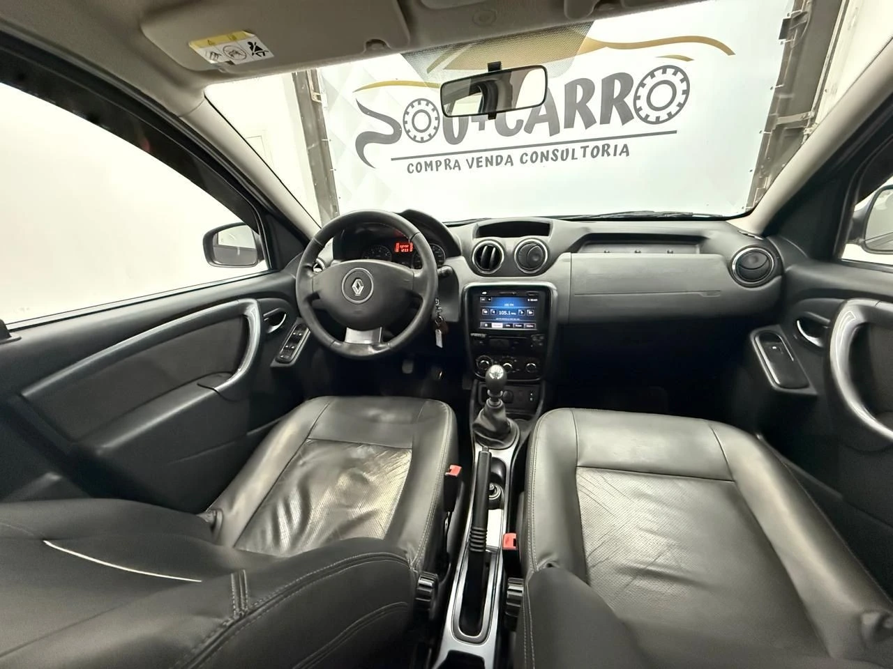 RENAULT DUSTER