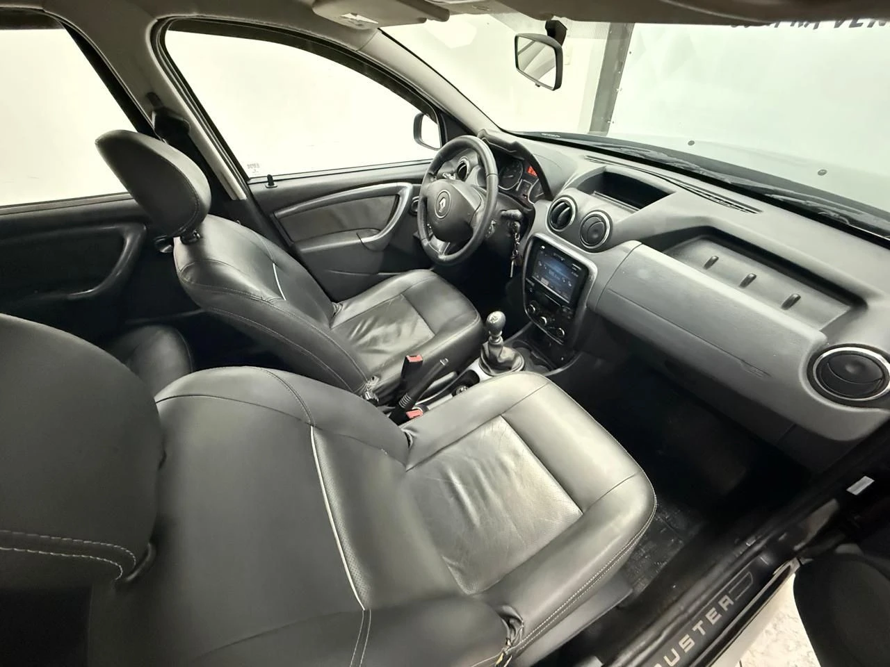 RENAULT DUSTER