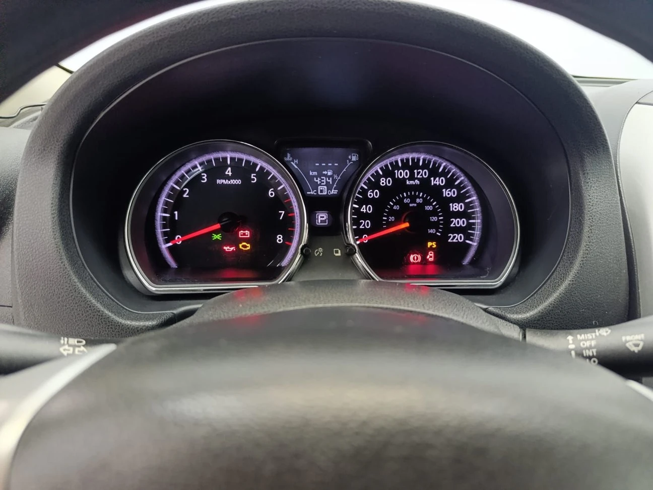 NISSAN VERSA