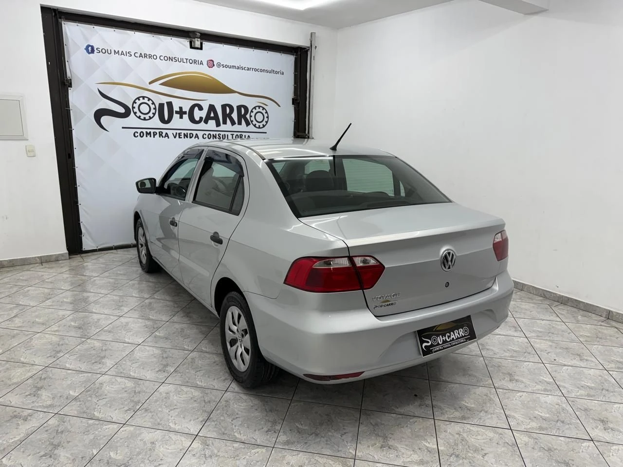 VOLKSWAGEN VOYAGE