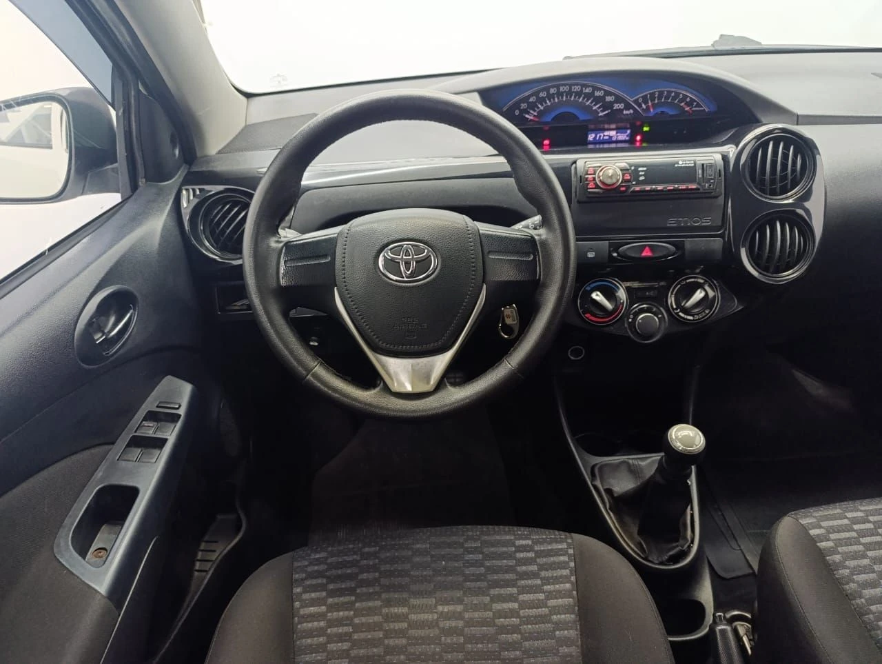 TOYOTA ETIOS