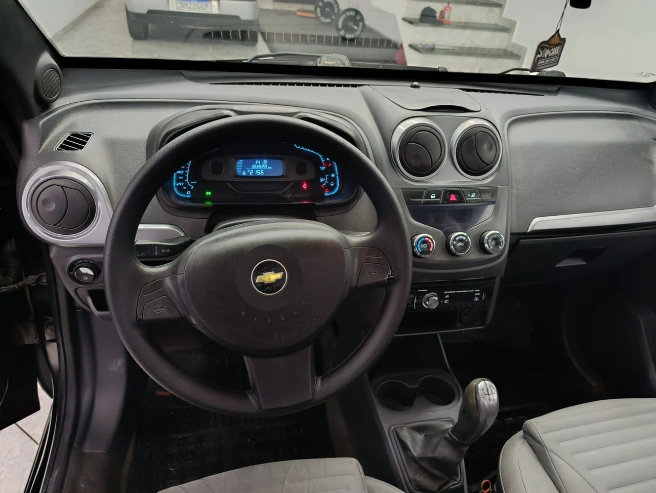 CHEVROLET MONTANA