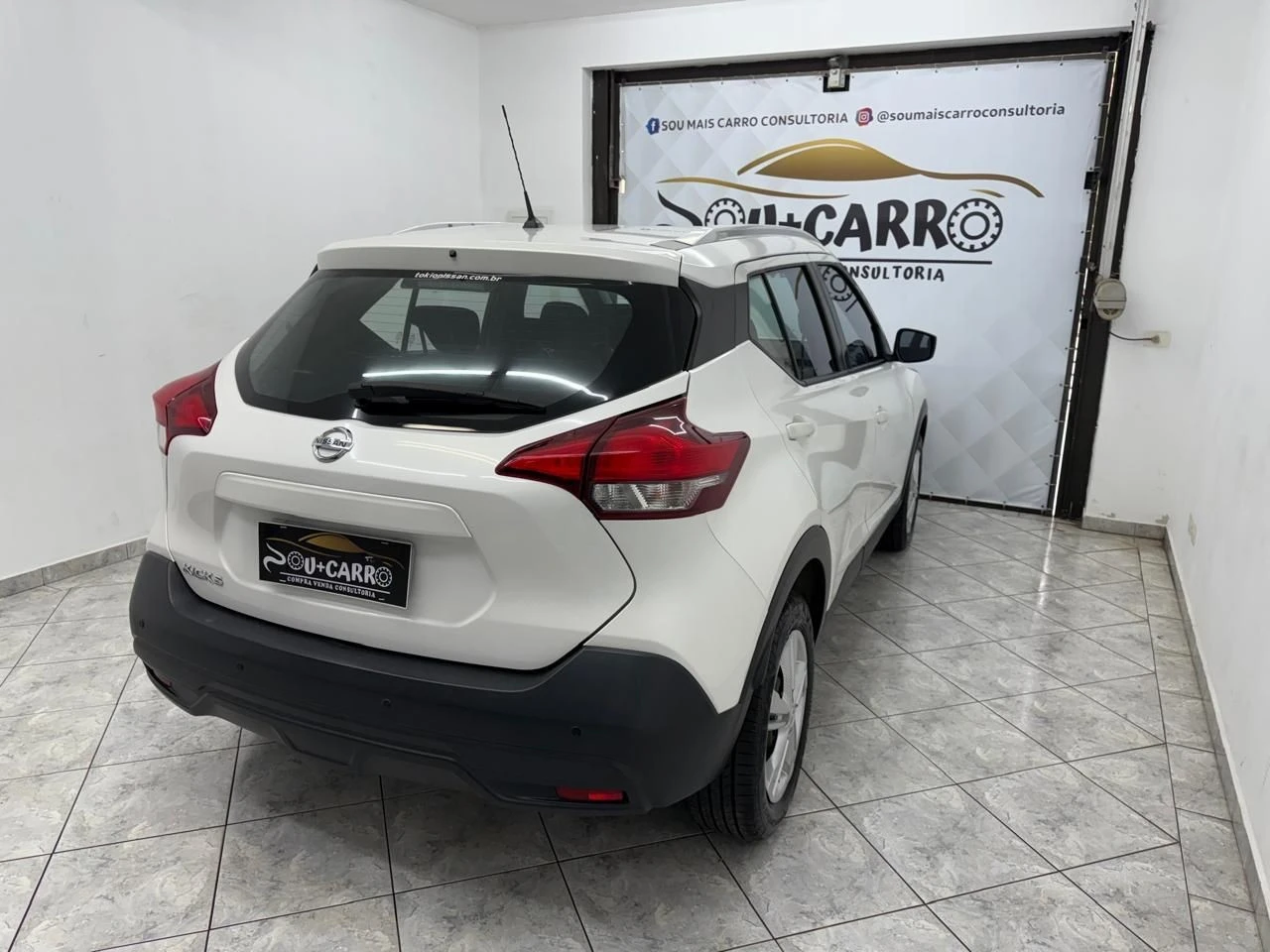NISSAN KICKS