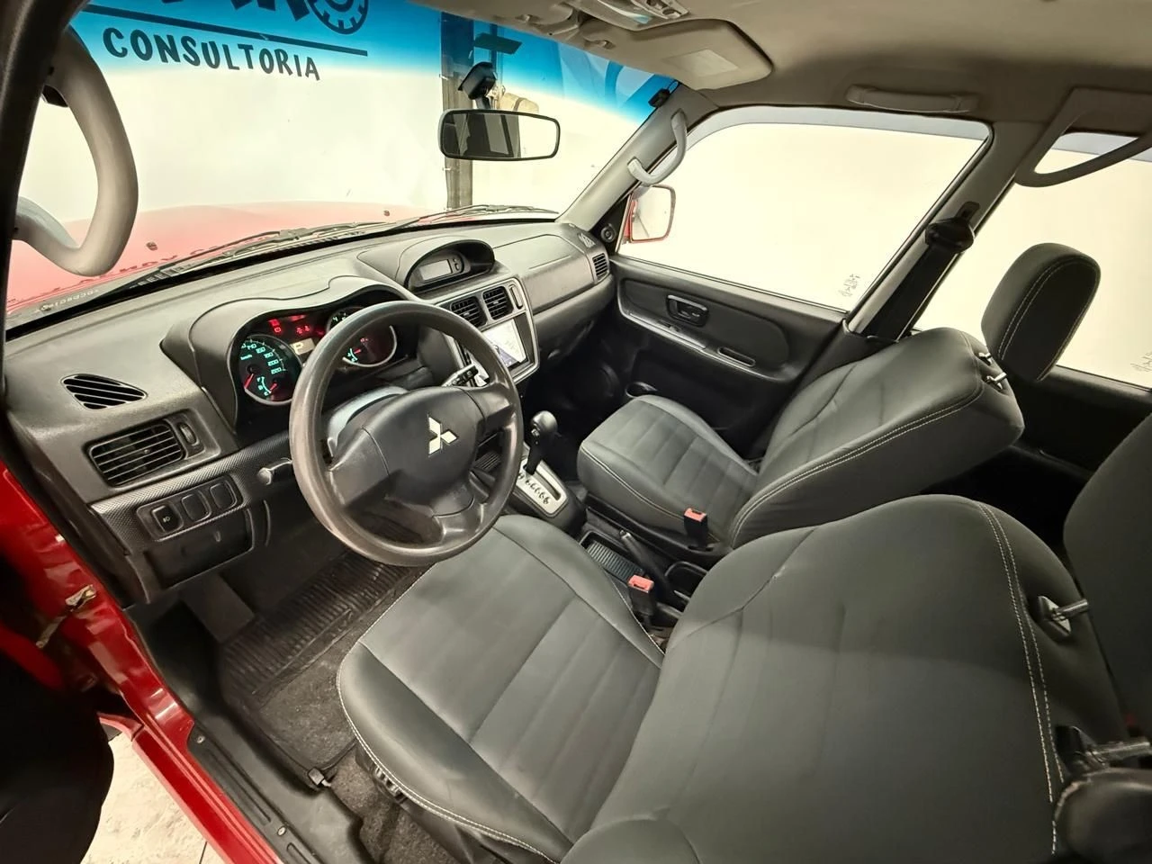 MITSUBISHI PAJERO TR4