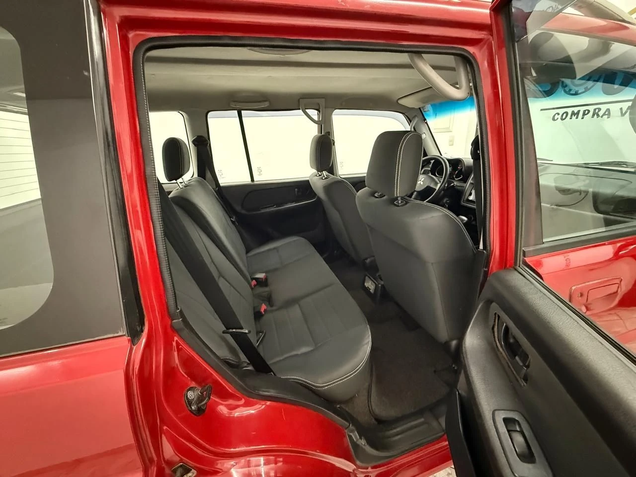 MITSUBISHI PAJERO TR4