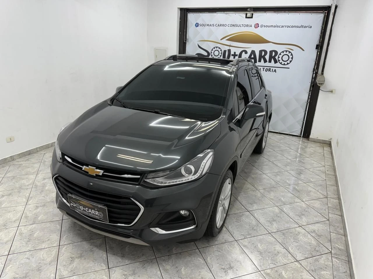 CHEVROLET TRACKER