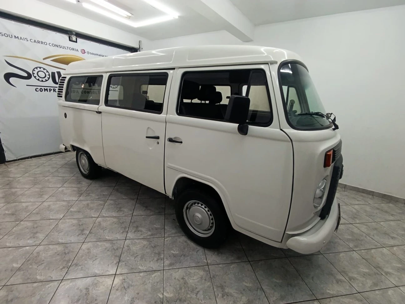 VOLKSWAGEN KOMBI