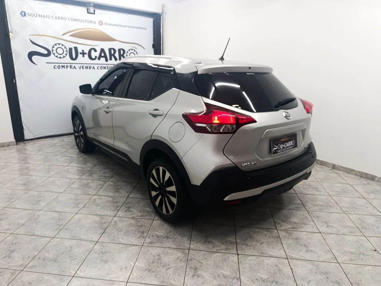 NISSAN KICKS