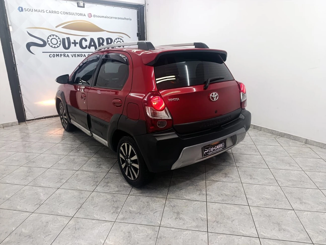 TOYOTA ETIOS CROSS