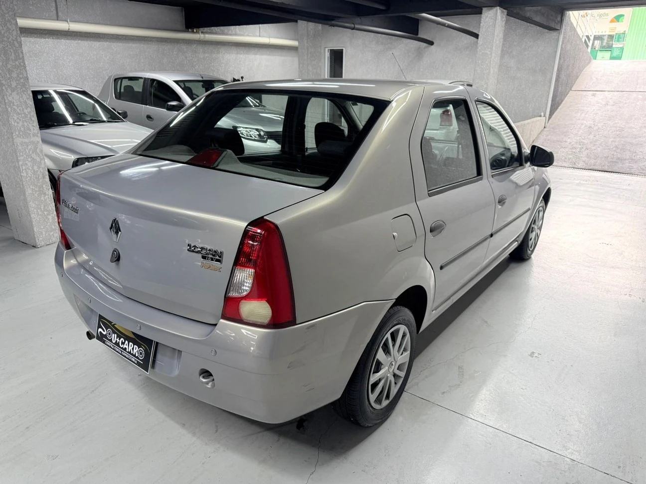 RENAULT LOGAN