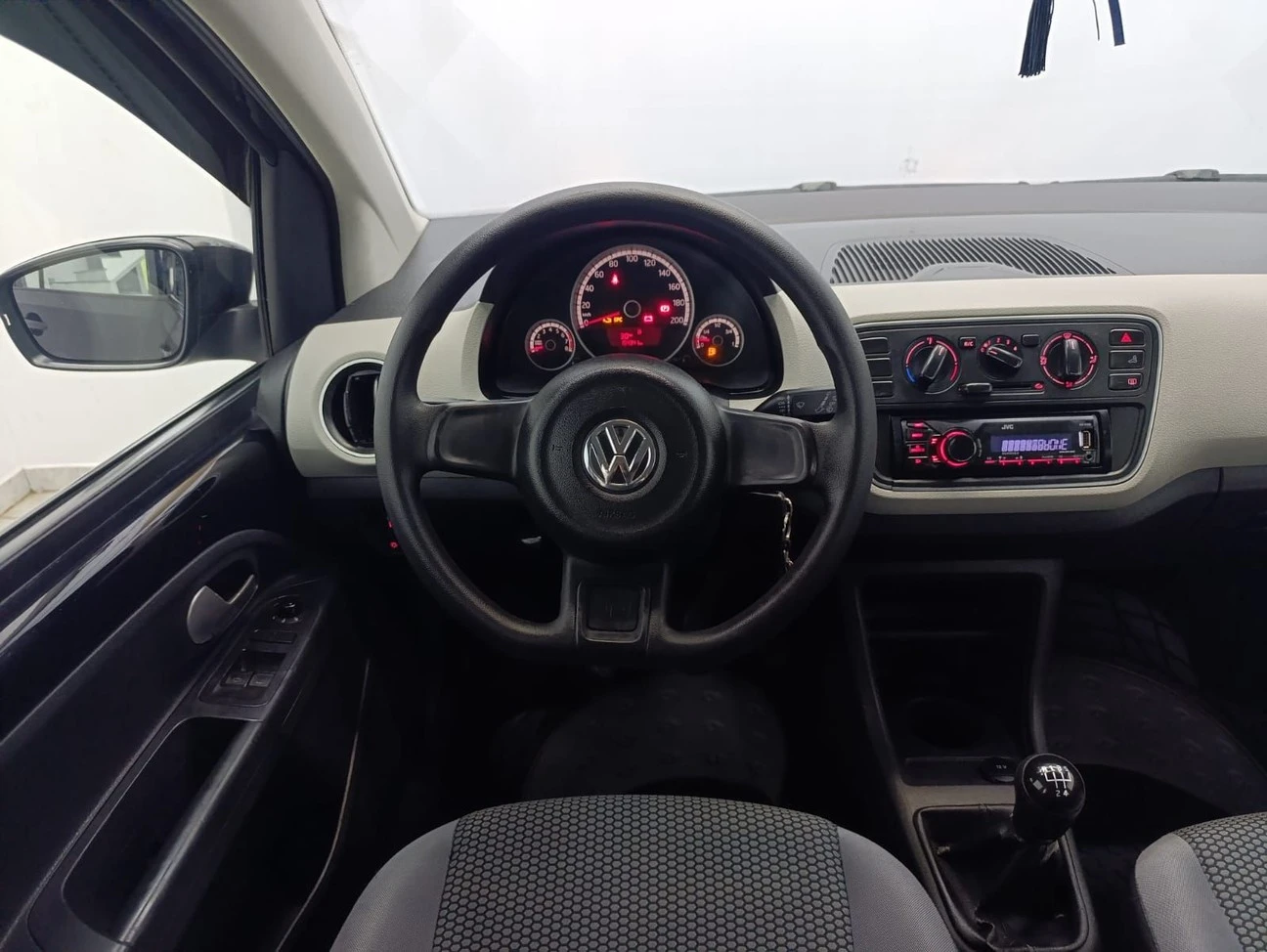 VOLKSWAGEN UP
