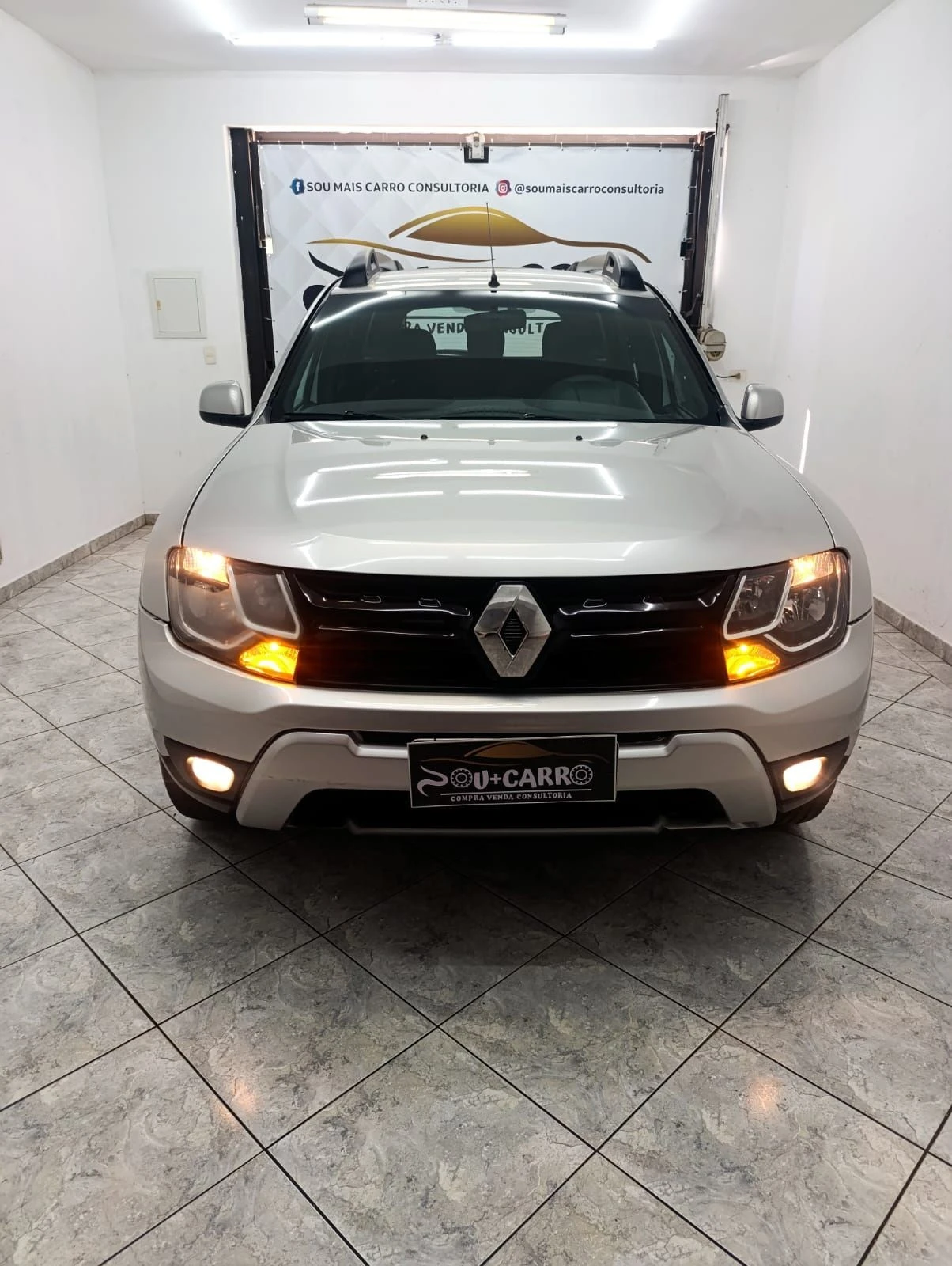 RENAULT DUSTER
