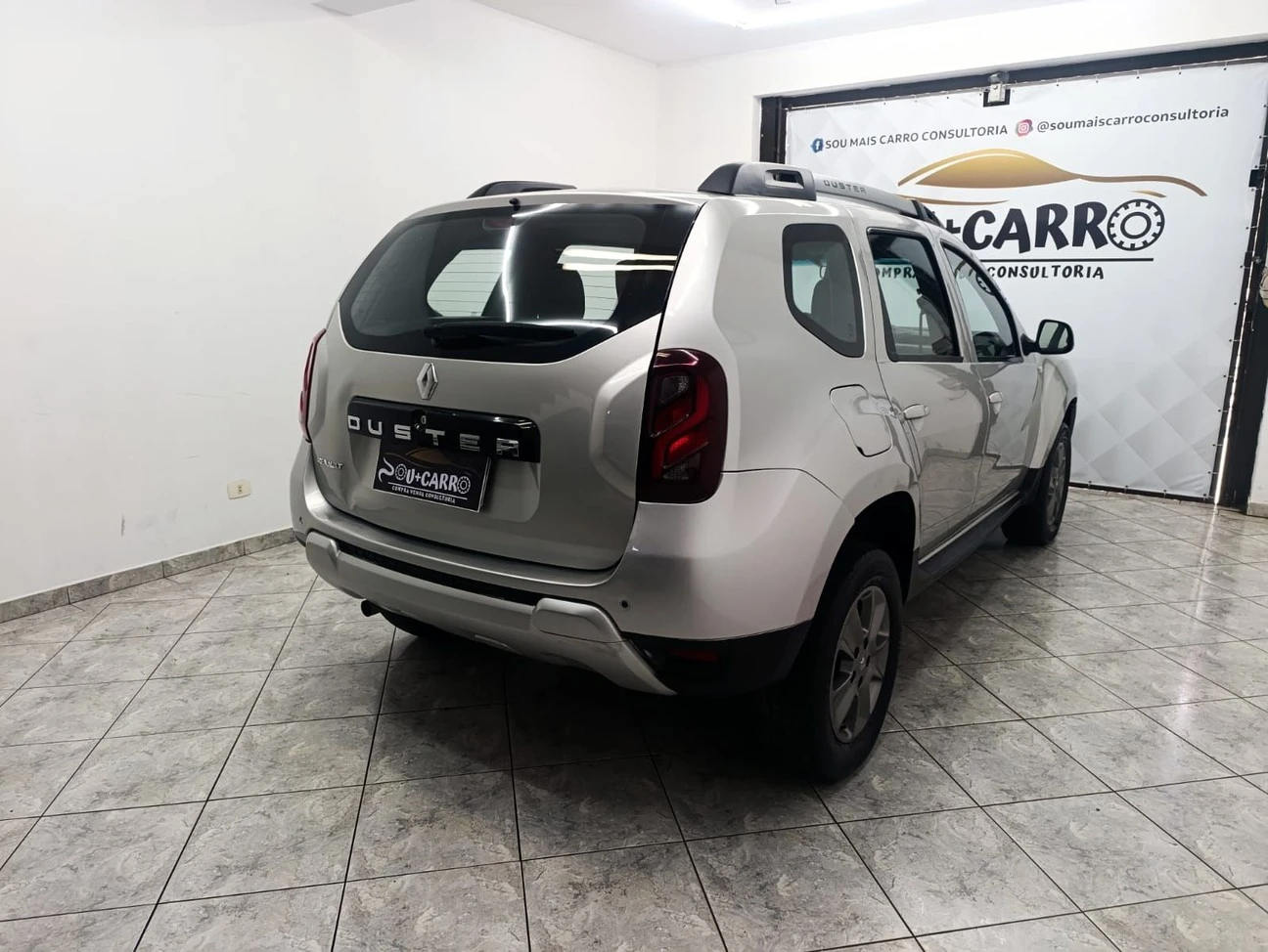 RENAULT DUSTER