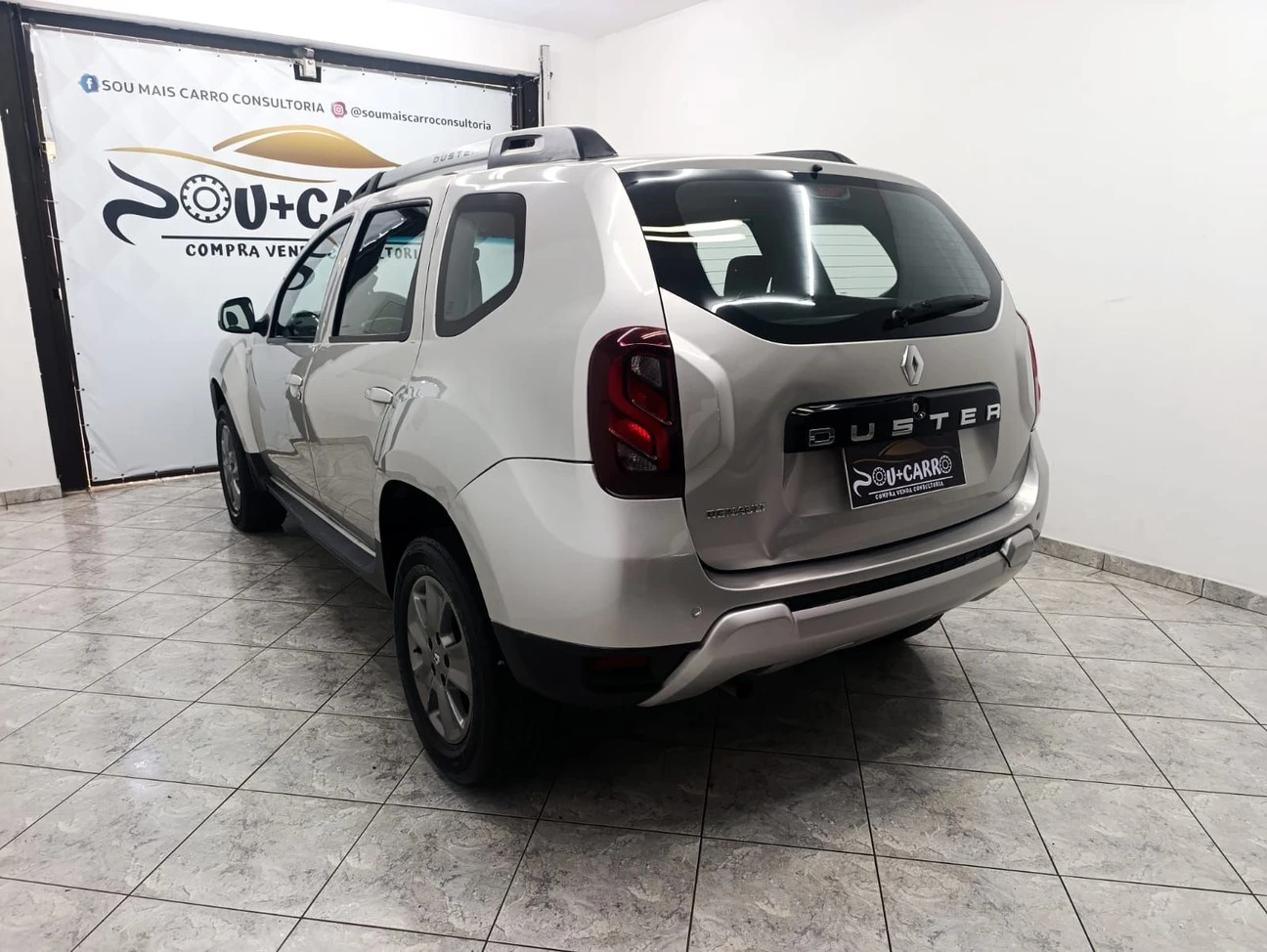 RENAULT DUSTER
