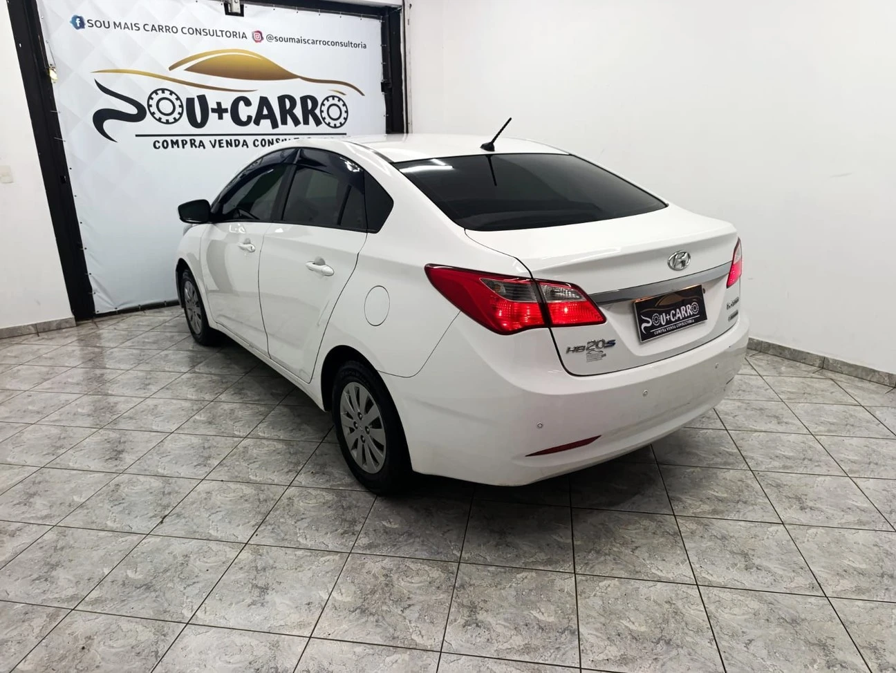 HYUNDAI HB20S