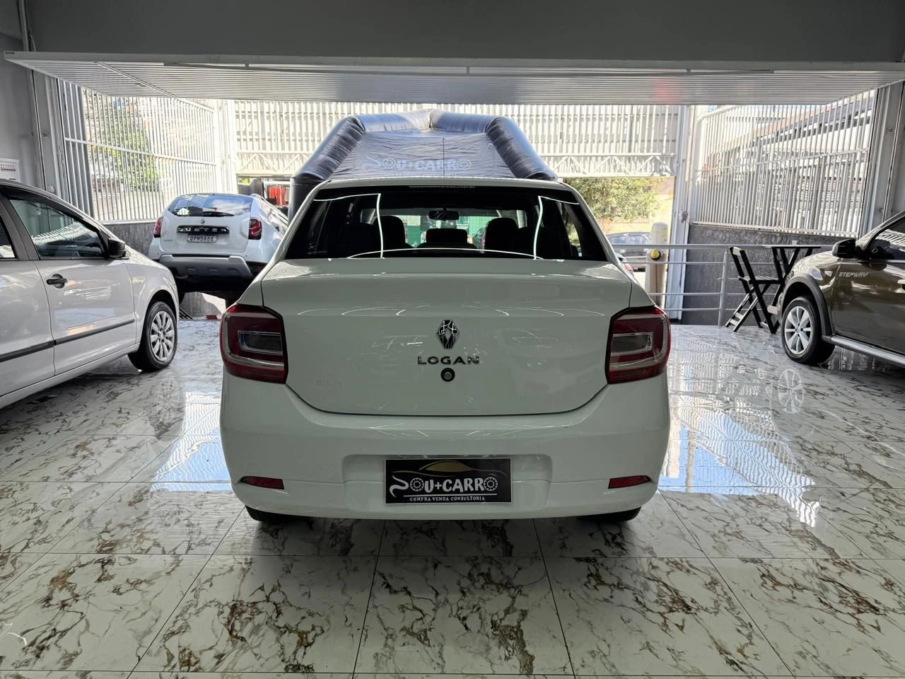 RENAULT LOGAN