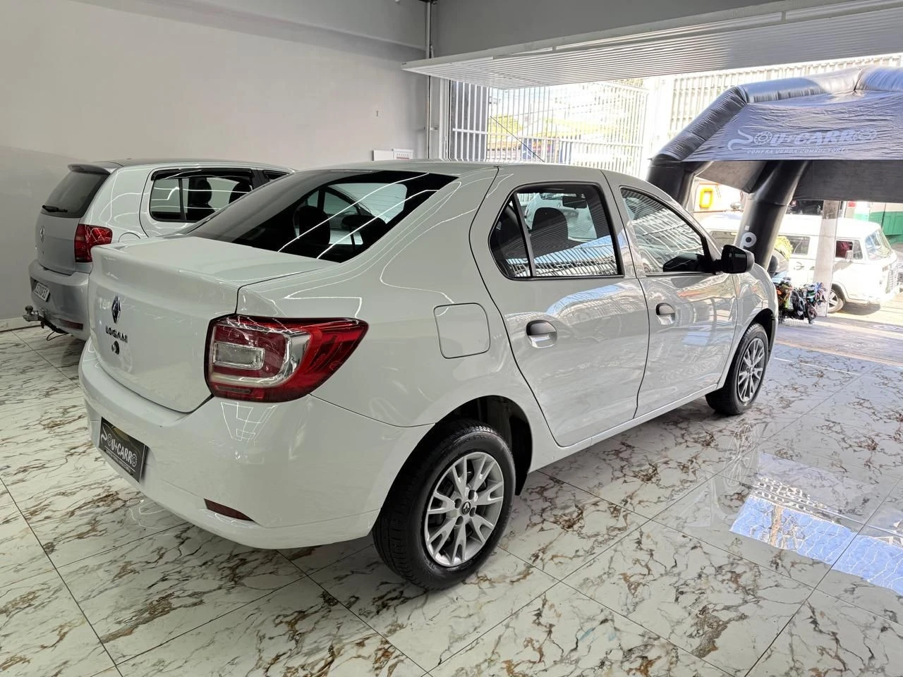 RENAULT LOGAN