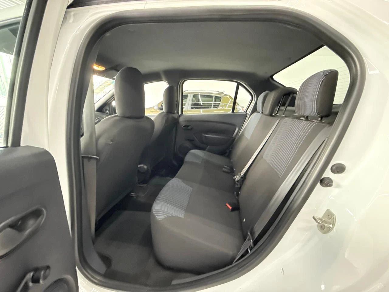 RENAULT LOGAN