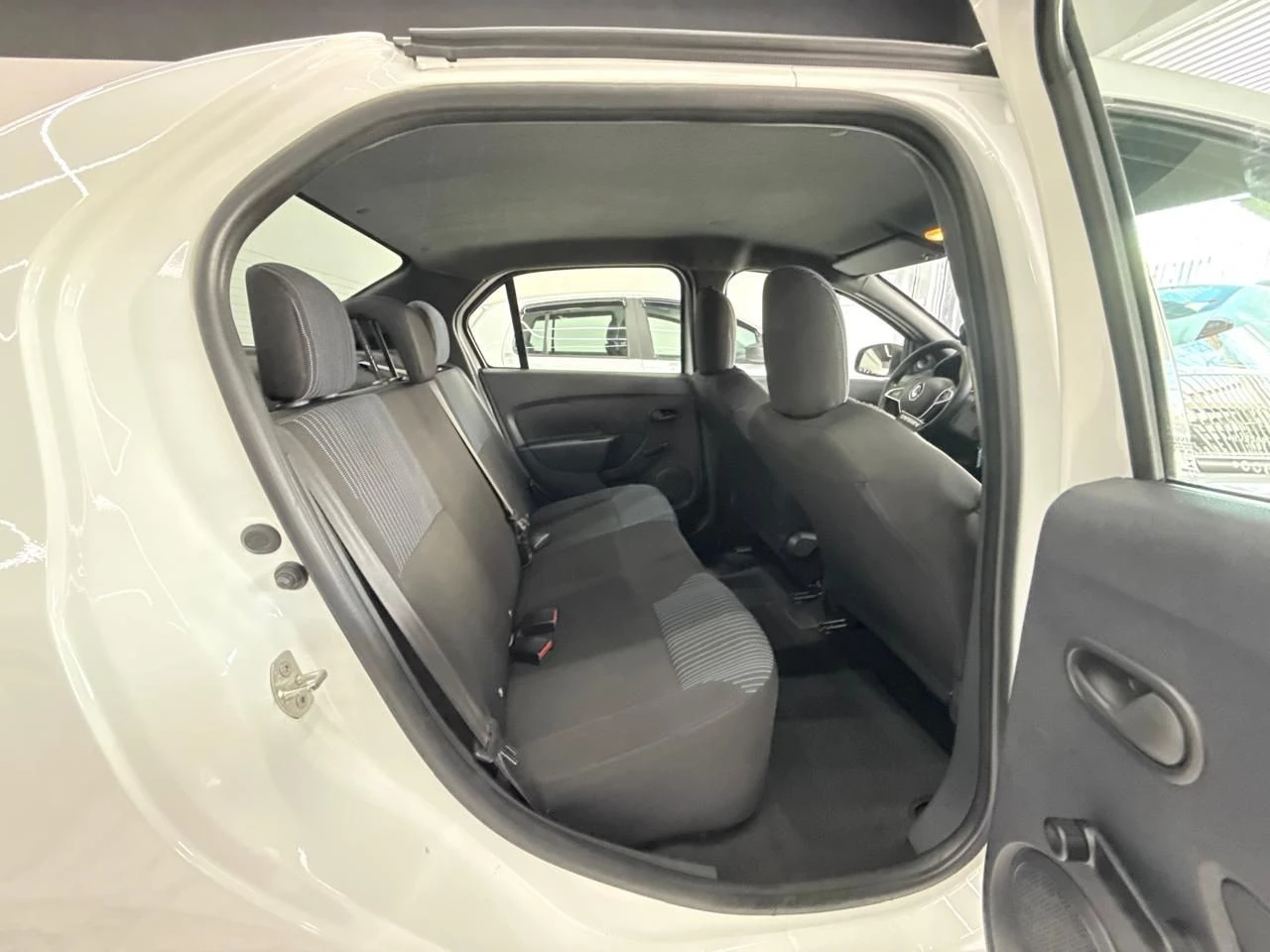 RENAULT LOGAN