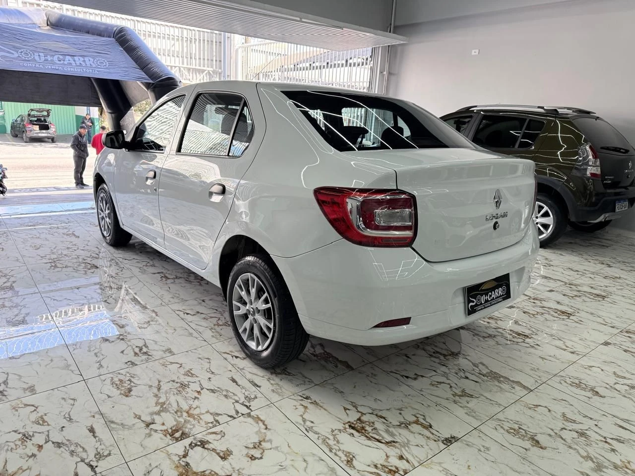 RENAULT LOGAN