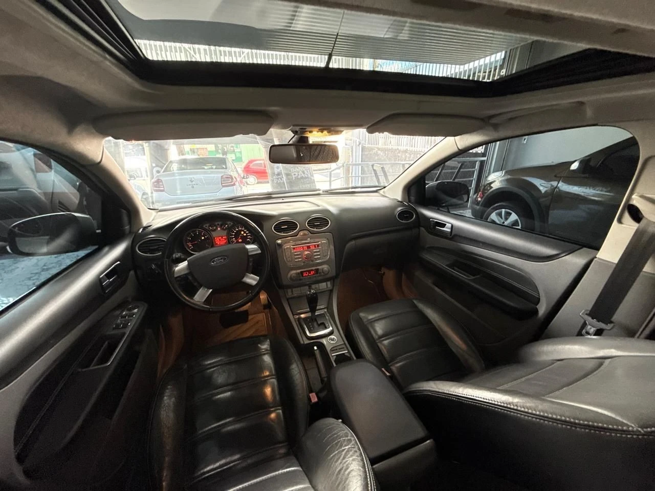 FORD FOCUS