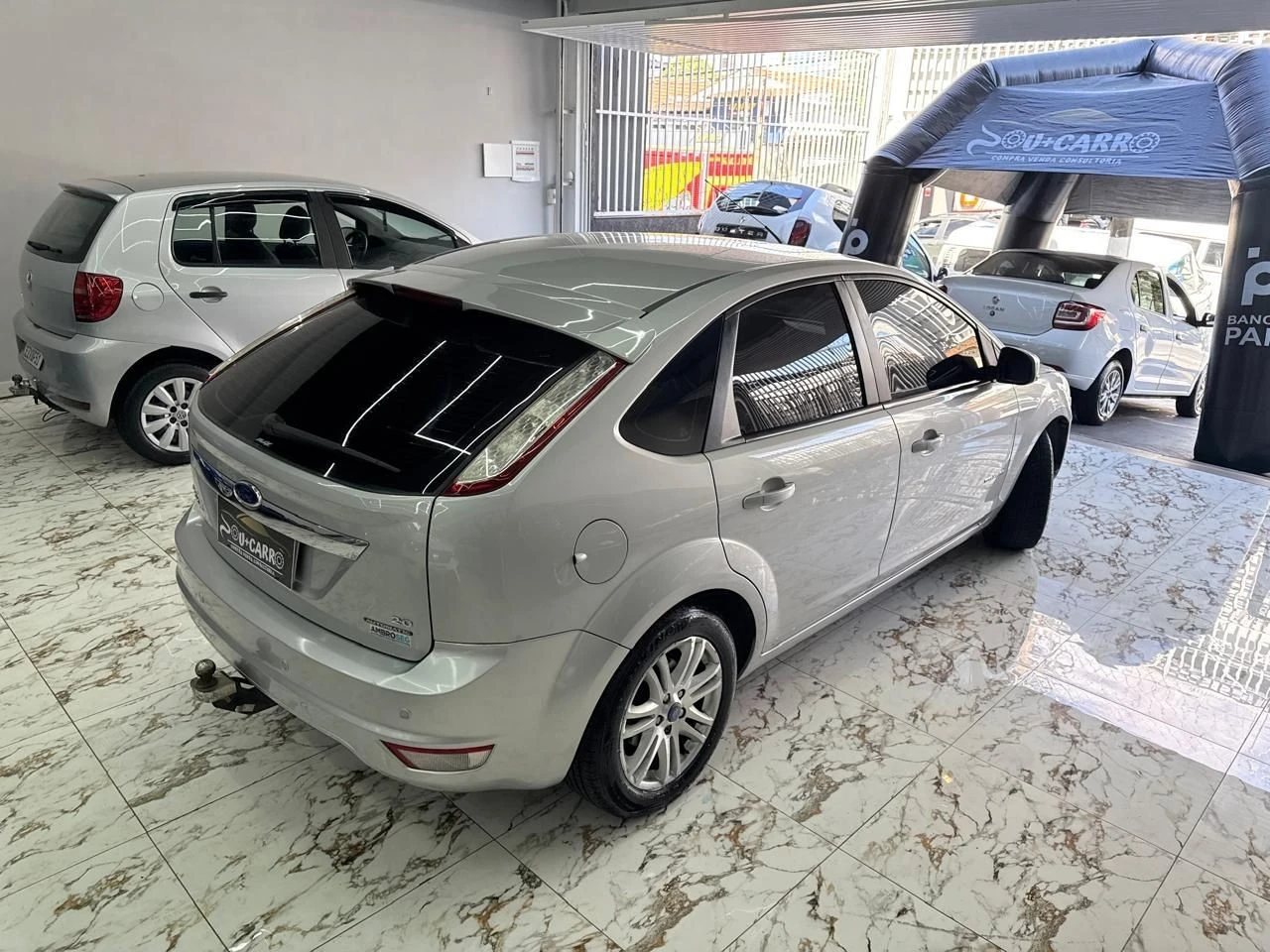 FORD FOCUS