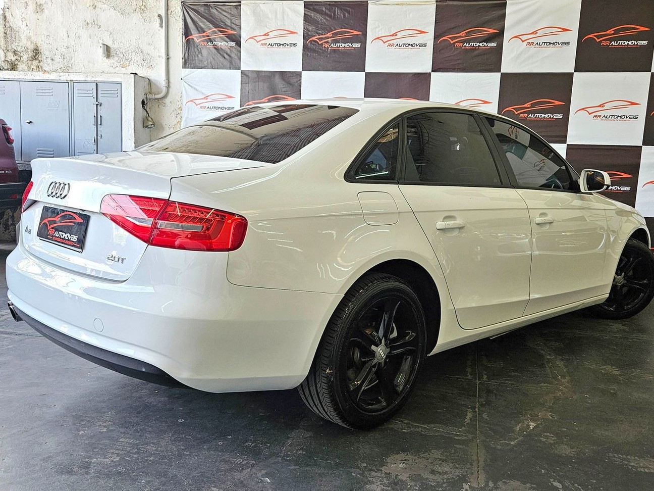 AUDI A4