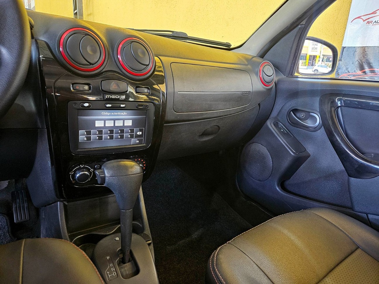 RENAULT SANDERO