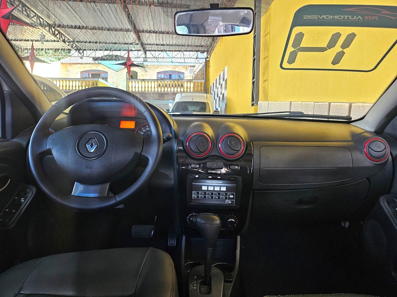 RENAULT SANDERO