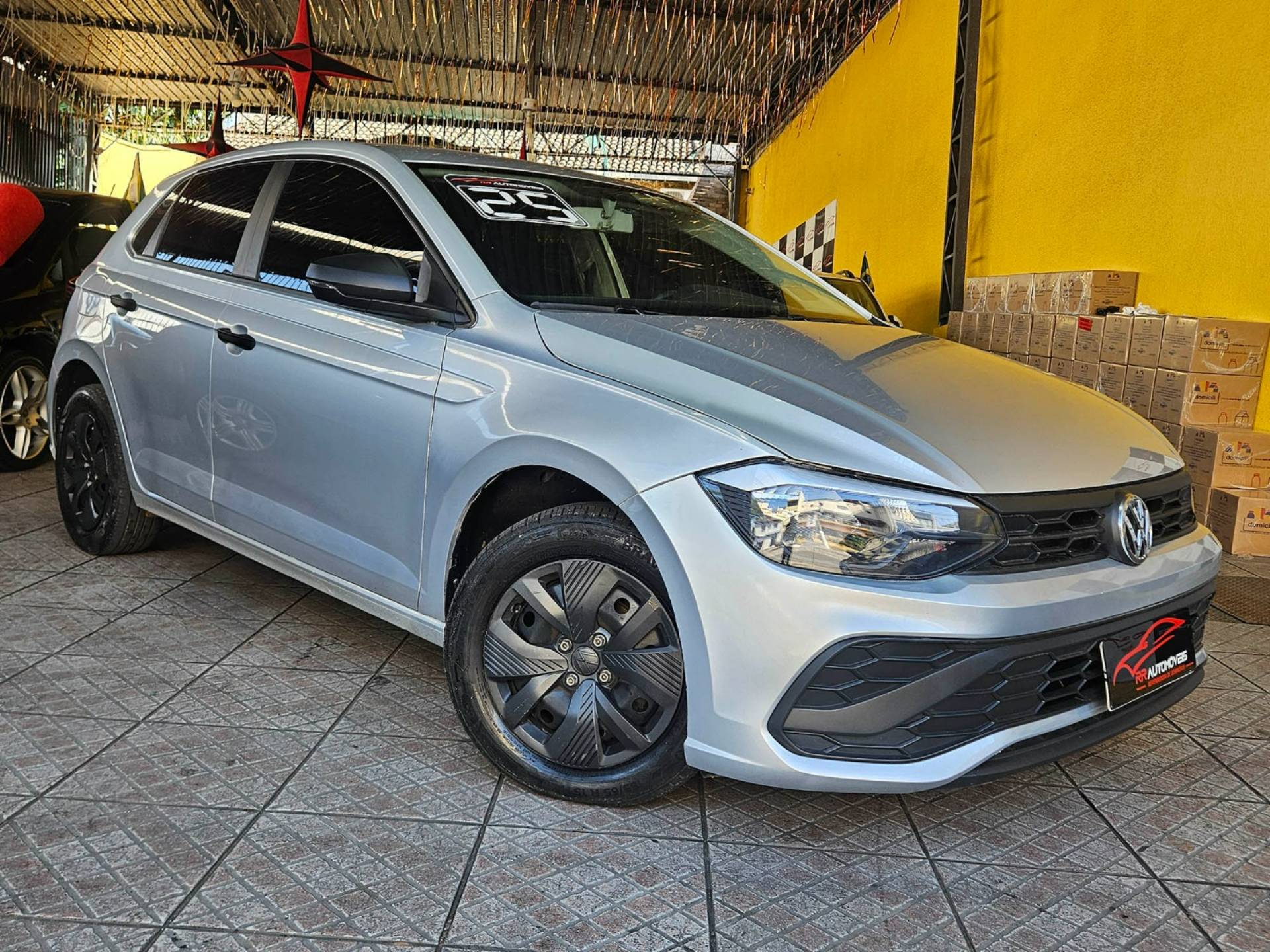 VOLKSWAGEN POLO
